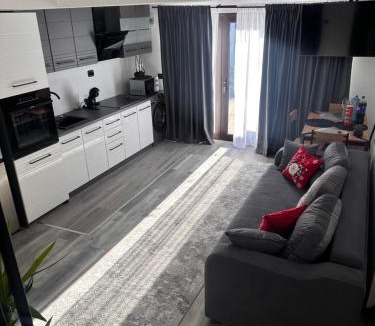 Craiova Apartment | Studio modern,ideal pentru 2 cupluri sau o familie cu 2 copii
