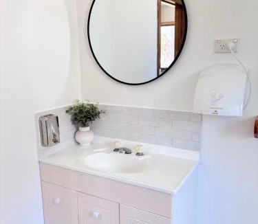 Whitemark Hotel | StudioONE