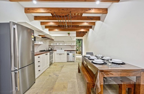 Surry Hills House | Stunning home, close to city, railway station and cafes