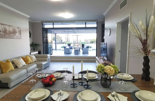 Ryde Apartment | Stunning waterfront oasis with beautifull rooftop terrace/Olypmic Park/Ferry
