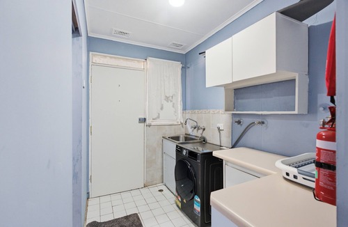 Hebersham House | Stylish 3 bedroom home to stay in Sydney