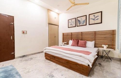 Jaipur Villa | Stylish & Cozy Retreat With Jacuzzi