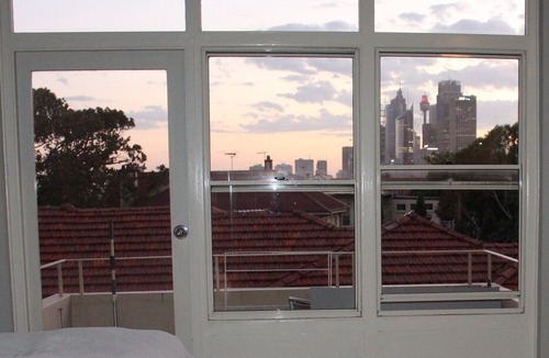 Kirribilli Apartment | Stylish Studio in Kirribilli! Best neighborhood in Sydney!