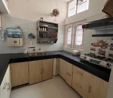 Panchkula Urban Estate Apartment | Subhash Chander homestay