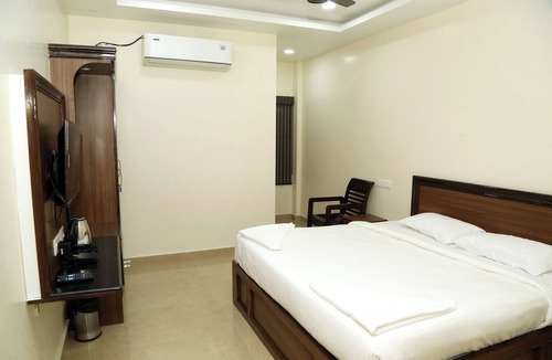 Pallavaram Hotel | SUDHA GRAND