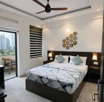 Yeshwanthpur Hotel | Suites19