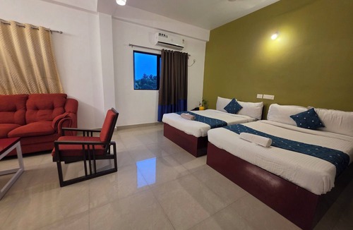 Mamangalam Hotel | Sulthan Hotel and Restaurant