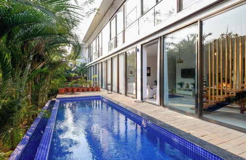 Nerul Villa | Sun Contemporary by Dia Homes