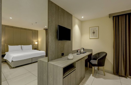 Sayajiganj Hotel | Sunday Hotel Vadodara