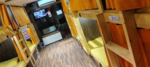Juhu Hostel | Sunrise Dormitory