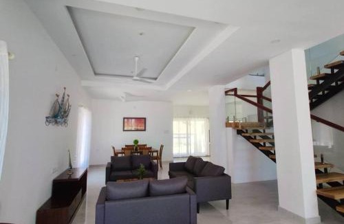 Inna Villa | Sunset Bay Beach Villa