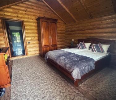 Piatra Neamt Cabin | Sunset By The Farm