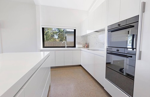 Raymond Island House | Sunset House: Soak up the sun and enjoy the laid-back lifestyle