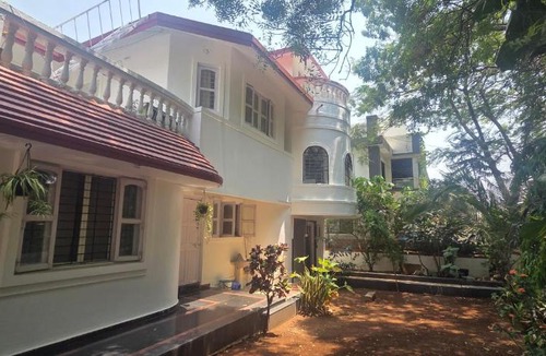 Viman Nagar Villa | Sunset Villa 2km from Pune Airport