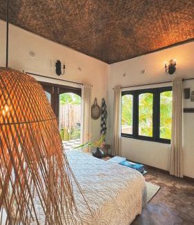 Nedumudy Bed & Breakfast | Sunsets and Palm Trees