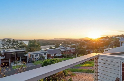Gerroa House | Sunsets on Headland, Gerroa