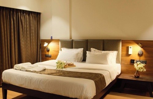 Ratnagiri Hotel | Sunstone Suites