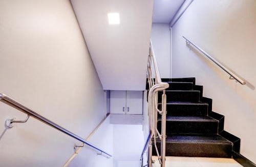 Sakinaka Hotel | Super Collection O Asalpha near International Airport