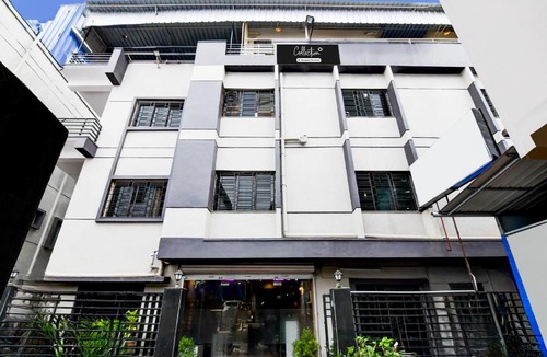 Joka Hotel | Super Collection O Behala Formerly Urban Guest House