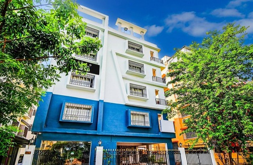 New Town House | Super Collection O Bisarjan Ghat