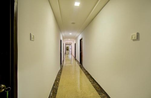 Begumpet Hotel | Super Collection O Erragadda Metro Station Formerly Golden Gate