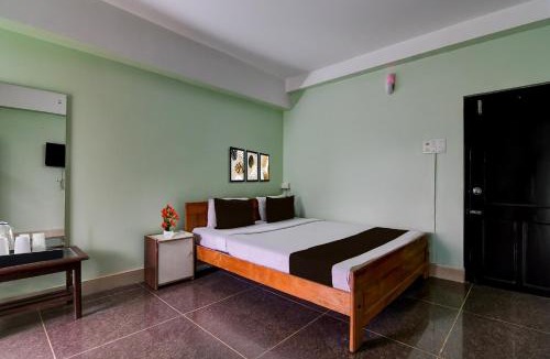 Jalpaiguri Hotel | Super Collection O Jalpaiguri Formerly Greater Kailash