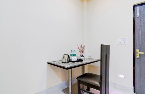 Joka House | Super Collection O Joka Industrial Plaza