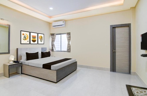 Joka Hotel | Super Collection O Joka Industrial Plaza Near Metro Station