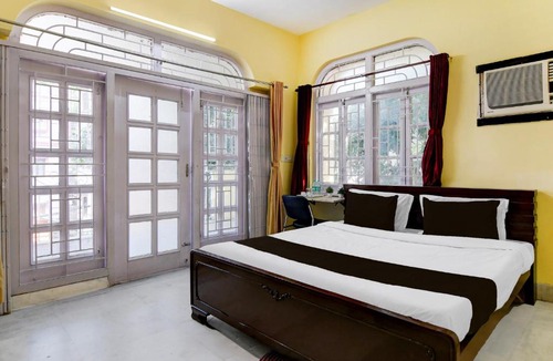 Kolkata Hotel | Super Collection O Jyotirindra Nandi Metro Station Kolkata Formerly Hotel Manurama