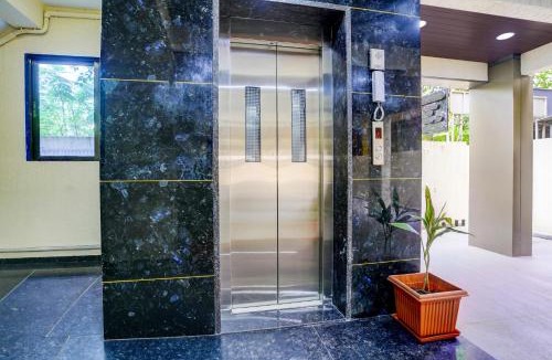 Panvel Hotel | Super Collection O Kalamboli New Panvel Formerly Golden Paradise