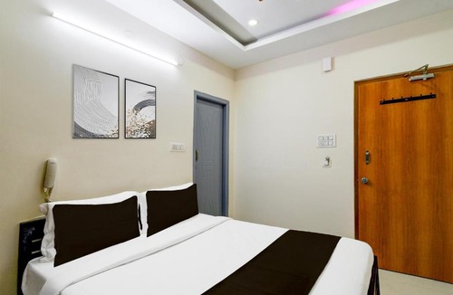 Manikonda Apartment | Super Collection O Khajaguda Hills Formerly Sri Balaji Luxury Rooms