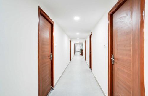 Krishnarajapura Hotel | Super Collection O KR Puram Ayyappa Nagar Formerly Sunrise Arcade