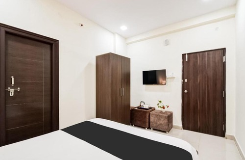 Madhapur Hotel | Super Collection O Madhapur