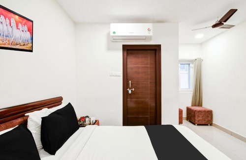 Madhapur Hotel | Super Collection O Madhapur