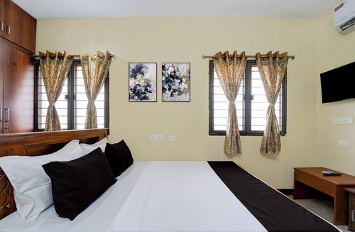 Madurai Hotel | Super Collection O Madurai Junction