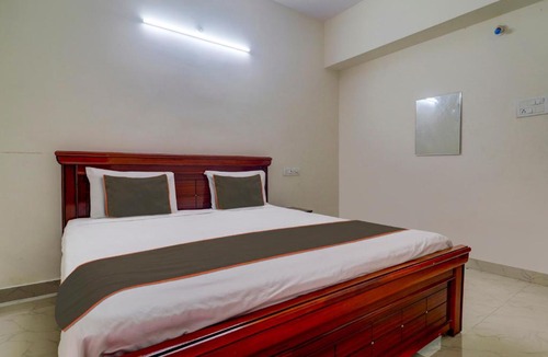 Manikonda Hotel | Super Collection O Manikonda