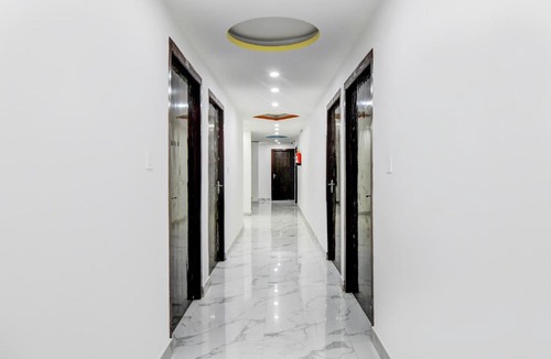 Bhandardaha Hotel | Super Collection O Mourigram Near Andul Road
