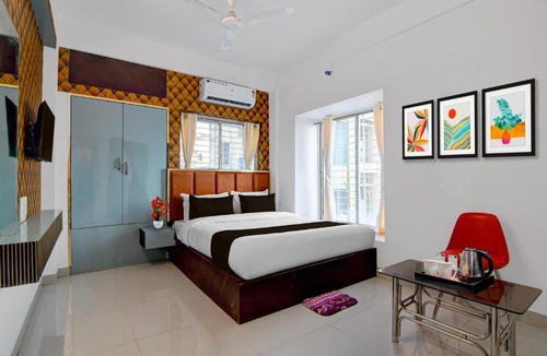 Mukundapur Hotel | Super Collection O Mukundapur Formerly Serenity