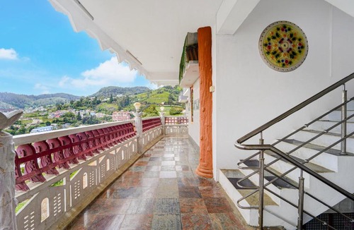 Ooty Hotel | Super Collection O Murugan Temple Ooty Formerly Sun Palace Resorts