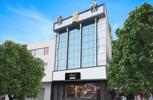 Delhi House | Super Collection O Nirman Vihar