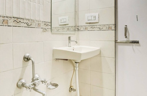Coimbatore Hotel | Super Collection O Race Course Road