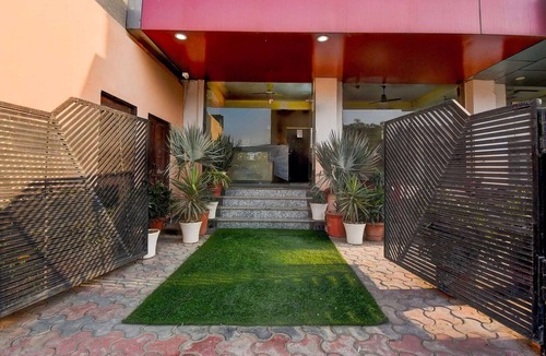 Jaipur House | Super Collection O Sunder Nagar Golvyas