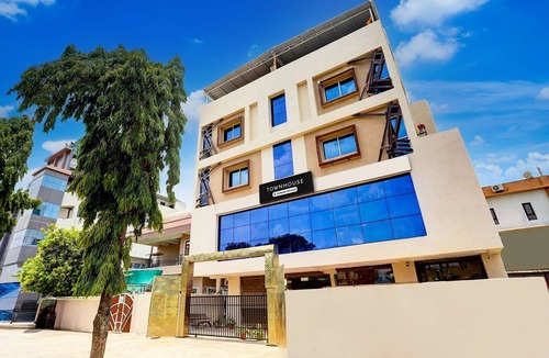 Bhopal House | Super Deluxe Room Aashima Mall