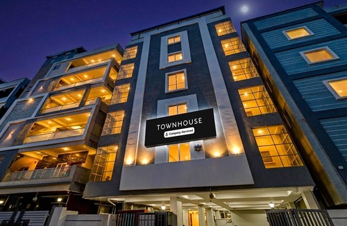 Miyapur House | Super Deluxe RoomMiyapur Metro Station