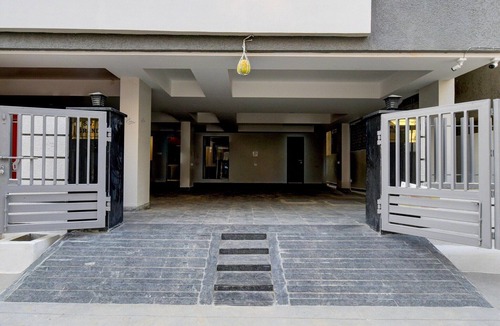 Miyapur House | Super Deluxe RoomMiyapur Metro Station