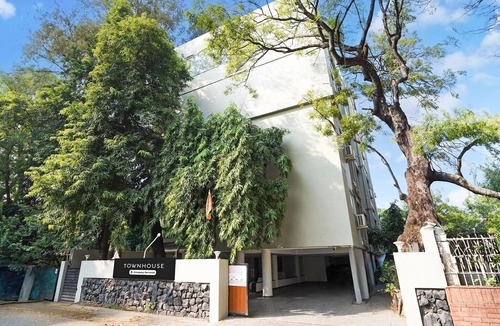 Ramdaspeth House | Super Deluxe RoomOctave Parkland Suites