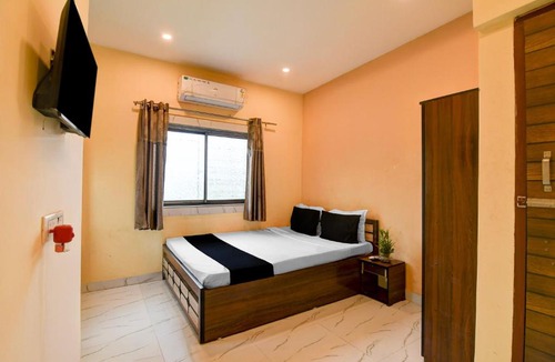 Kamarhati Hotel | Super Hotel O Agarpara Railway Station Road Formerly Chowdhury Guest House