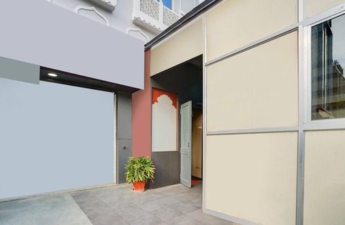 Malviya Nagar House | Super Hotel O JLN Marg Malviya Nagar