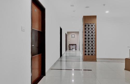 Kondapur Hotel | Super Hotel O Rudra Grand