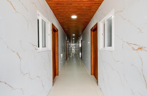 Begumpet Hotel | Super Hotel O Saibaba Temple Chintal Formerly Himagiri Luxury Room